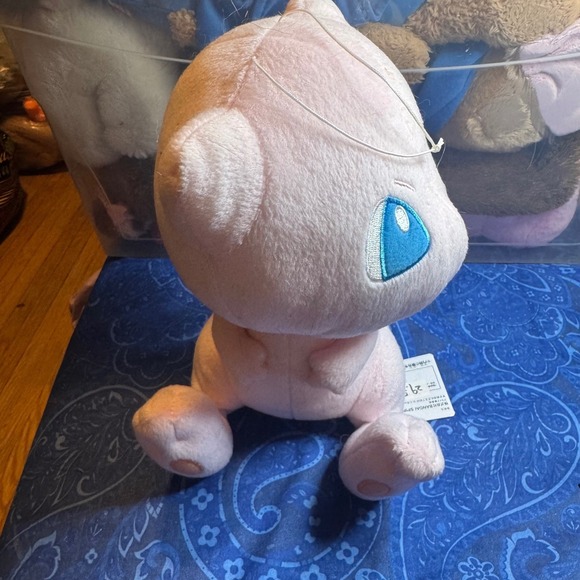 NWT Banpresto Pokemon Mew Two Strikes Back Evolution Plush Toy Pink - Picture 5 of 7